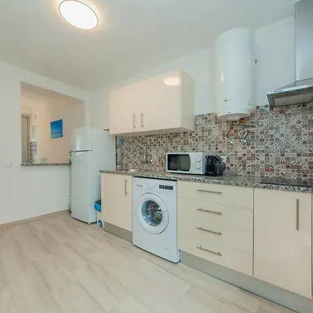 B21 - Oliveira Cozy Flat Lagos